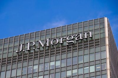 Are Wall Street Analysts Bullish on JPMorgan Chase Stock?